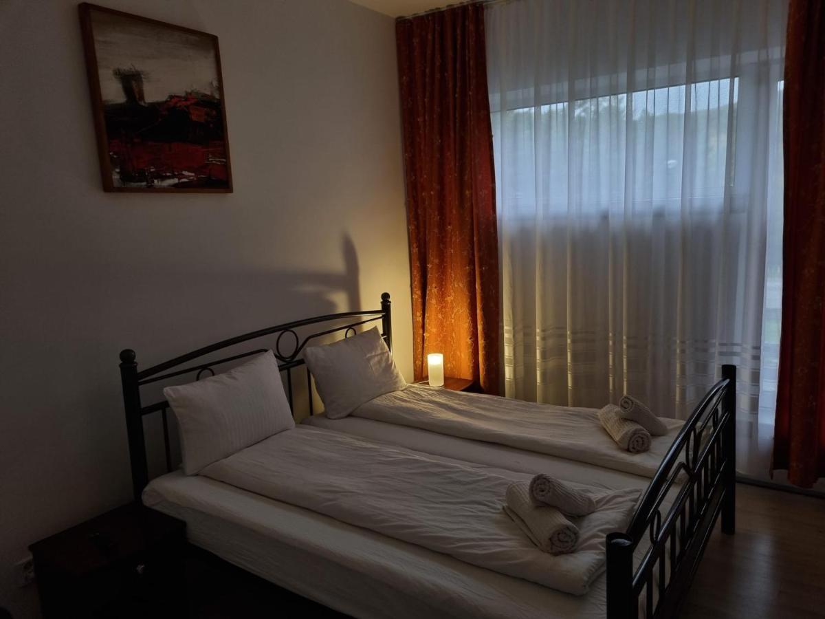 Randunica Hotel วาลิอุก ภายนอก รูปภาพ